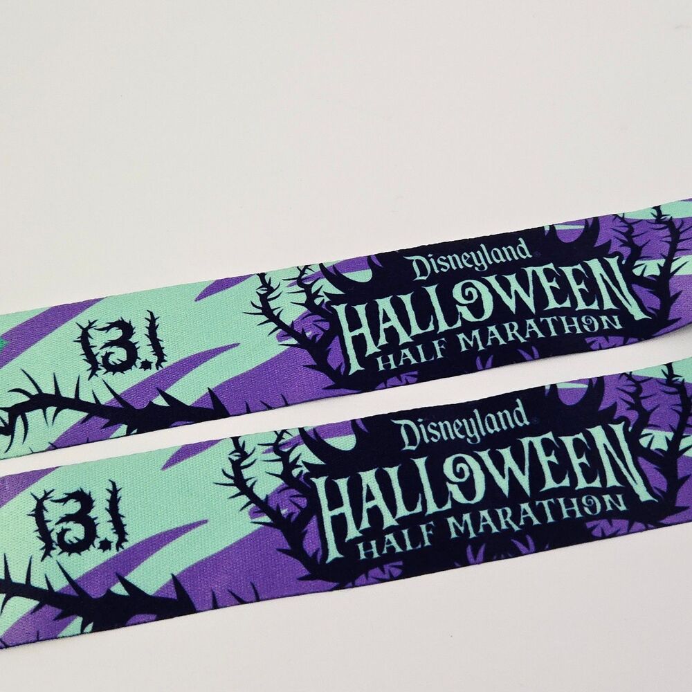 Disneyland Halloween 2025 runDisney Half Marathon Maleficent Finisher Medal READ - Picture 7 of 10